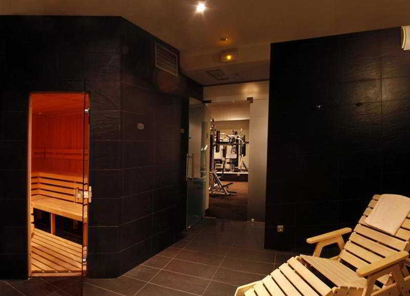Hotel Maestro By Adrez Praga Instalações foto